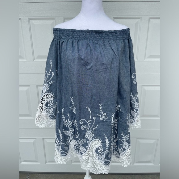 Roaman's  Blue Chambray White Embellished Lace Off Shoulder Top, Size 16W - Picture 1 of 7